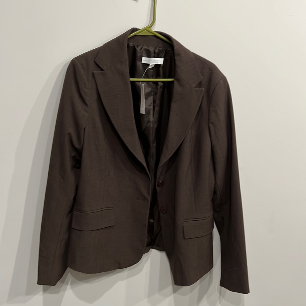 Brown women’s suit coat